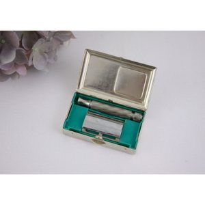 ریش‌-تراش-مسافرتی-سورندی-1754129360-1